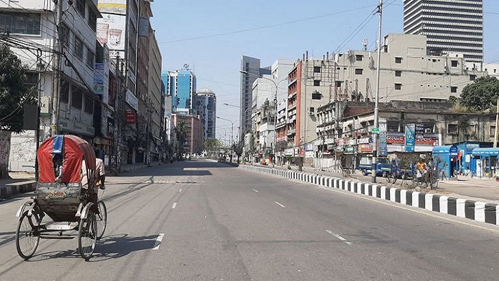 রাত ৮টা থেকে ভোর ৬টা পর্যন্ত বাসার বাইরে নয়