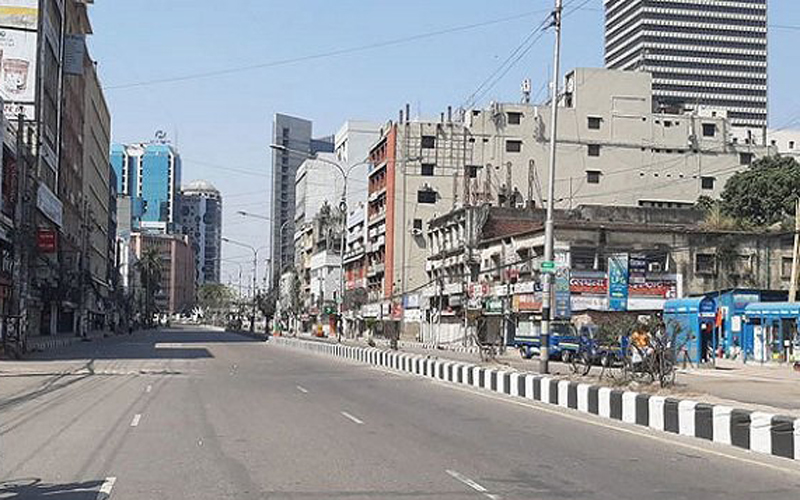 সন্ধ্যা ৬টা থেকে ভোর ৬টা পর্যন্ত বাইরে নয়