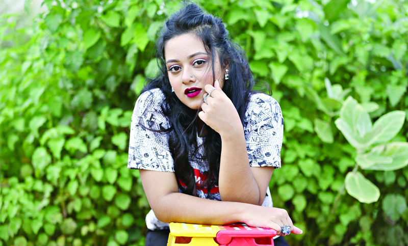 দীঘির বিরুদ্ধে কোটি টাকার মামলা