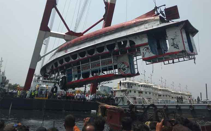 শীতলক্ষ্যায় লঞ্চ ডুবি : নিহতের সংখ্যা বেড়ে ২৬
