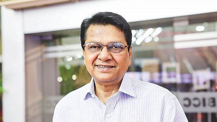 করোনায় আক্রান্ত হয়ে হাসপাতালে নায়ক আলমগীর
