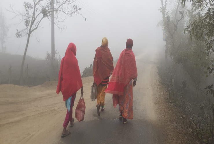 পঞ্চগড়ে বইছে শৈত্যপ্রবাহ, থমকে গেছে জনজীবন