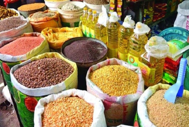 বেড়েছে রোজার পণ্যের দাম, স্বস্তি নেই বাজারে