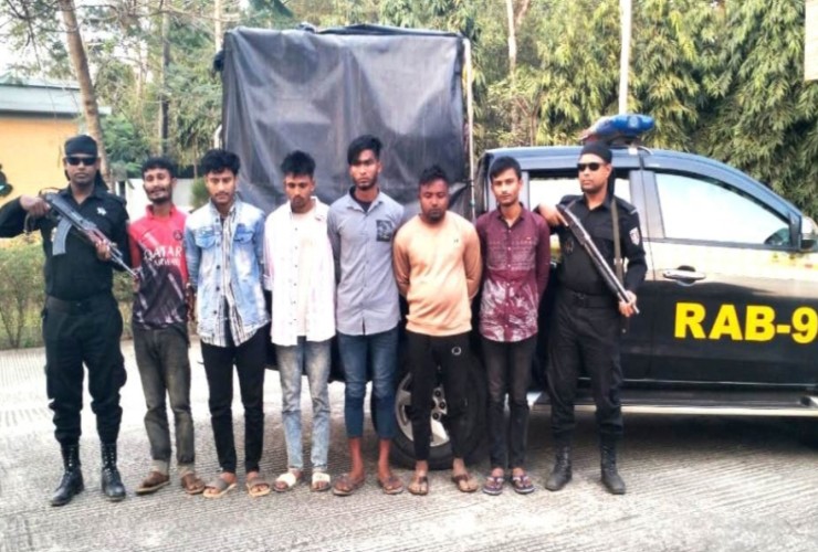সিলেটে পৃথক অভিযানে ইয়াবাসহ উদ্ধার, আটক ৮