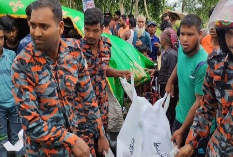 পিরোজপুরে ছুটির দিনে সড়কে ঝরল ৭ প্রাণ