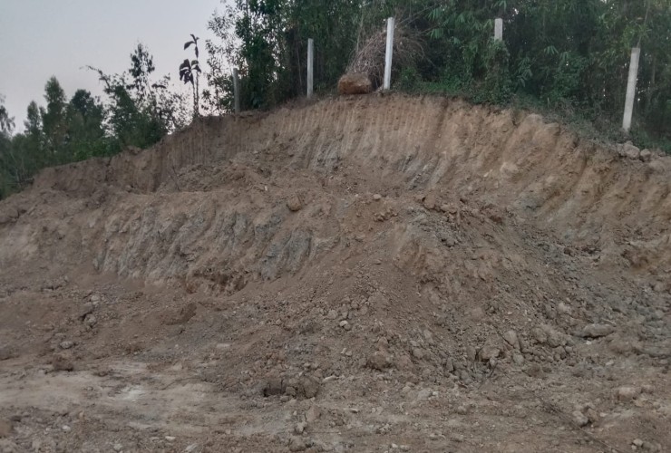 পুটিবিলা ও গৌড়স্থানে পাহাড়ী টিলা কেটে সাবাড়: রহস্যজনক ভূমিকায় কর্তৃপক্ষ
